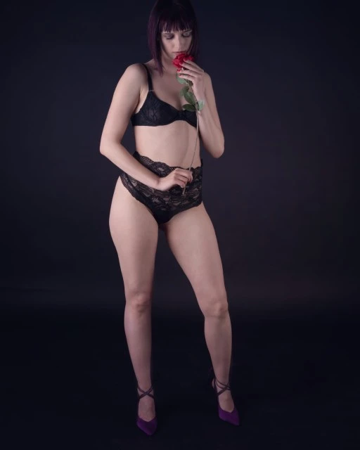 Fotografie masérky Verči - V oblečku